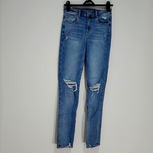 American Eagle super stretch 28x33 size 4 high rise skinny jeans